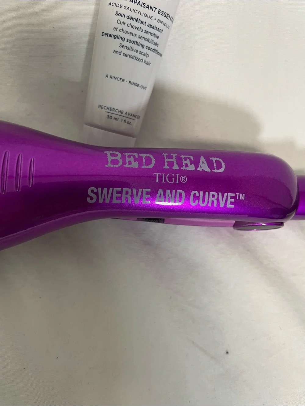 Bed Head Swerve and Curve 2 in 1 waver and wand - Purple and Silver, like new